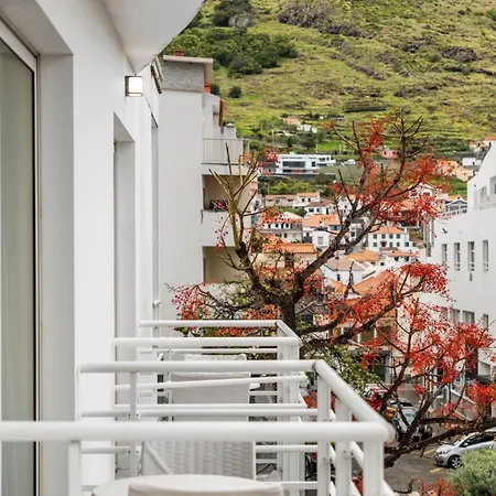 White Waters 3* Machico (Madeira)