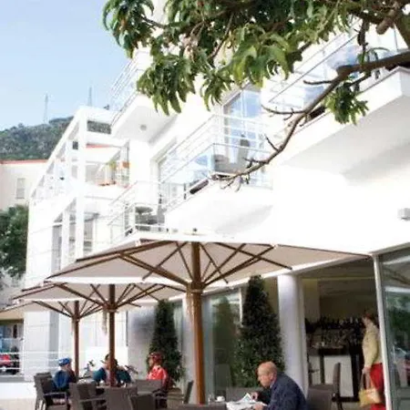 White Waters 3* Machico (Madeira)