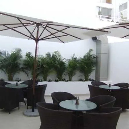 White Waters 3* Machico (Madeira)