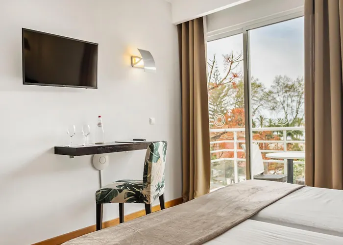 White Waters Hotel Machico (Madeira)