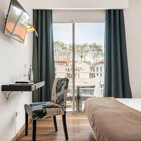 Szálloda White Waters 3*