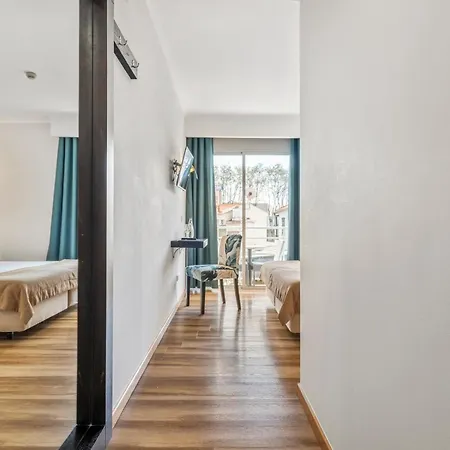 White Waters Szálloda