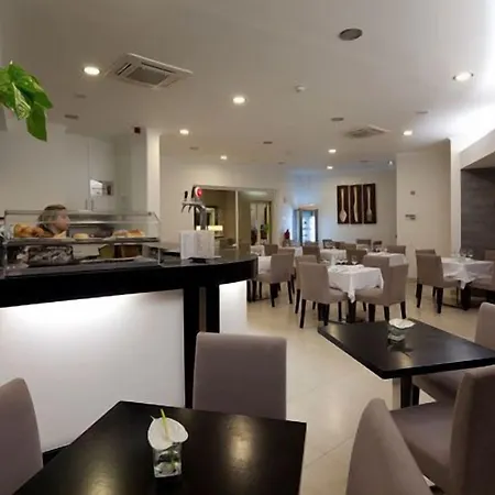 White Waters Hotell 3*