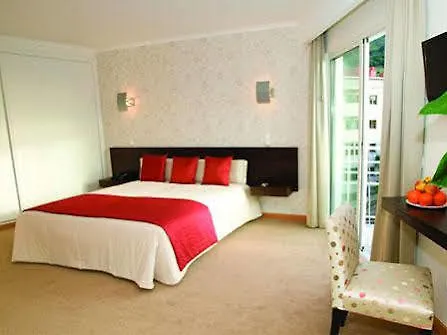 Hotel White Waters Machico (Madeira)