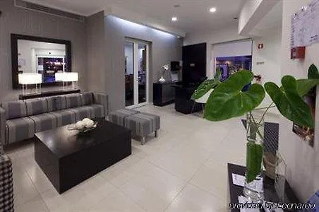 白色水域酒店 3*