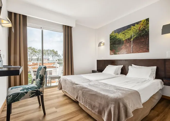 White Waters Hotell 3*