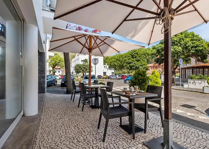 白色水域酒店 3*